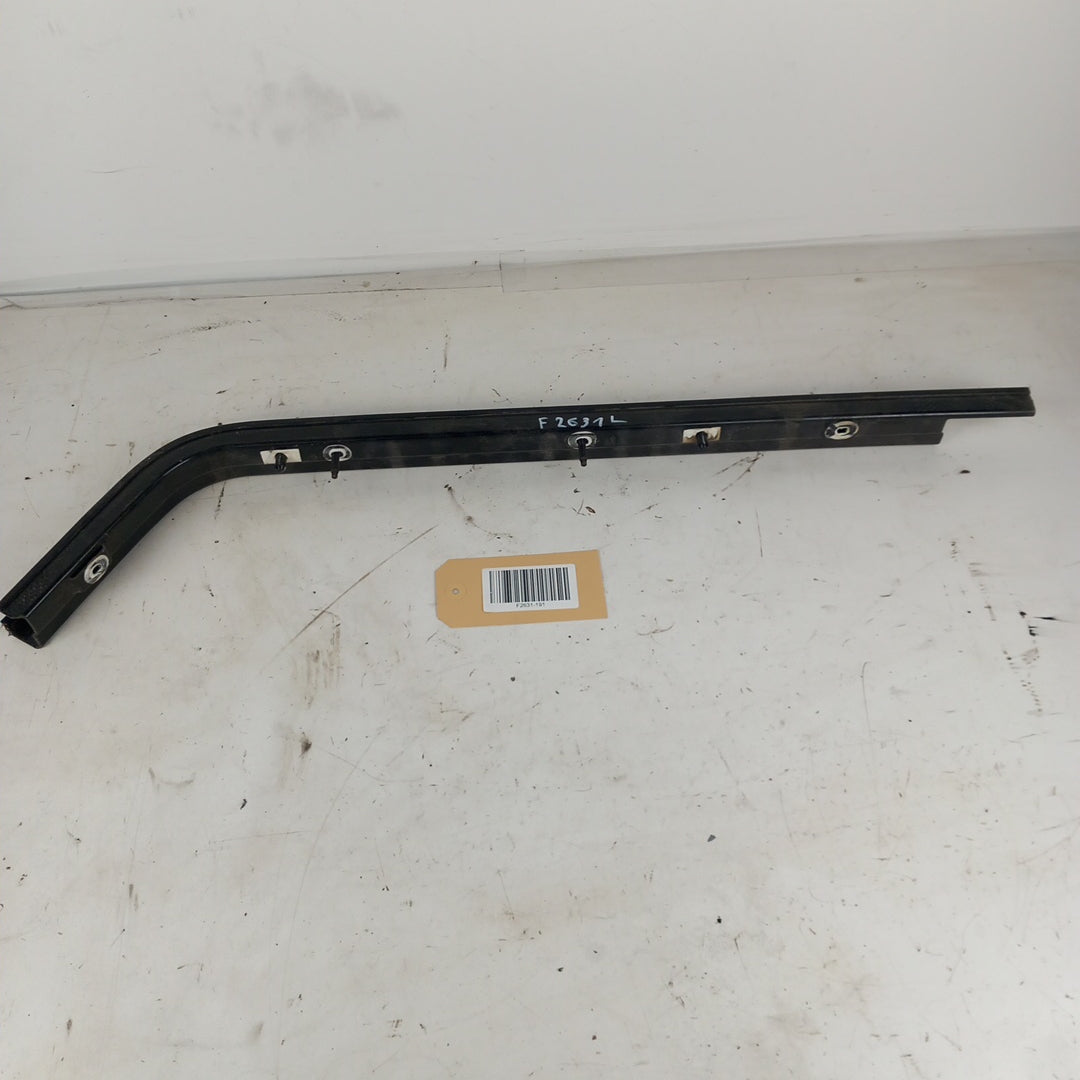 Лайсна плъзгане водач ляв горен  Fiat Doblo 263