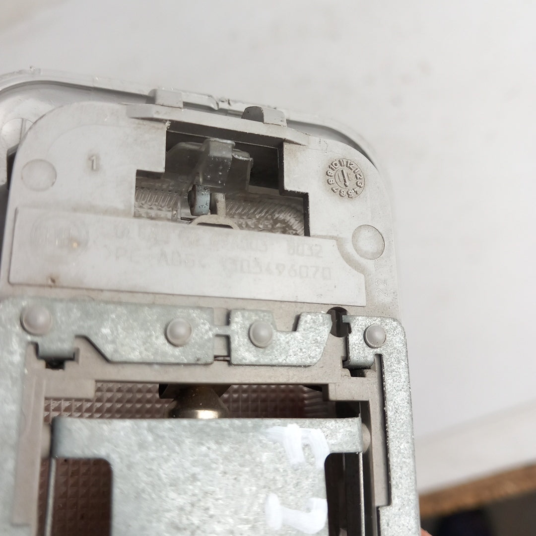 Плафон светлини вътре товарно отделение  Fiat Doblo 263