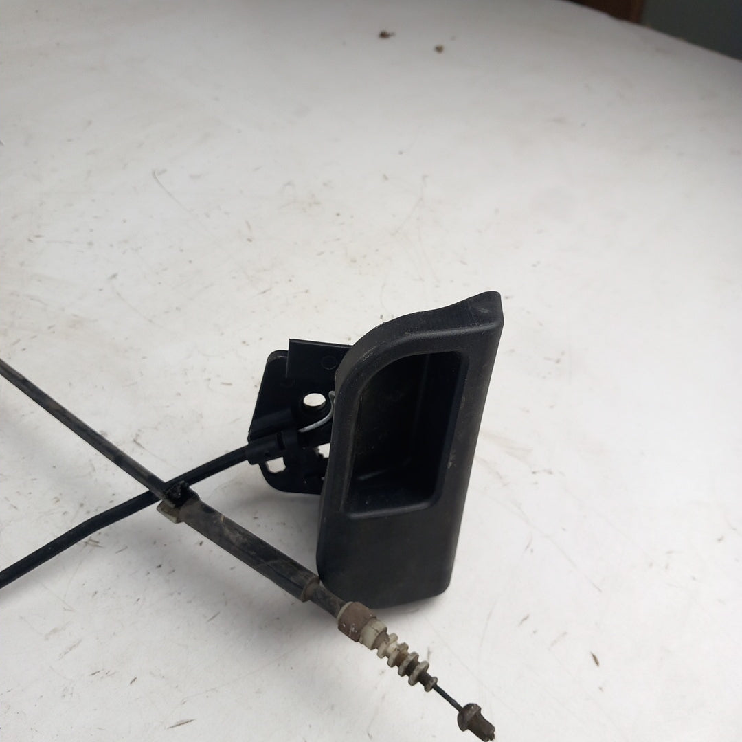 Дръжка жило отваряне преден капак двигател Fiat Doblo 263