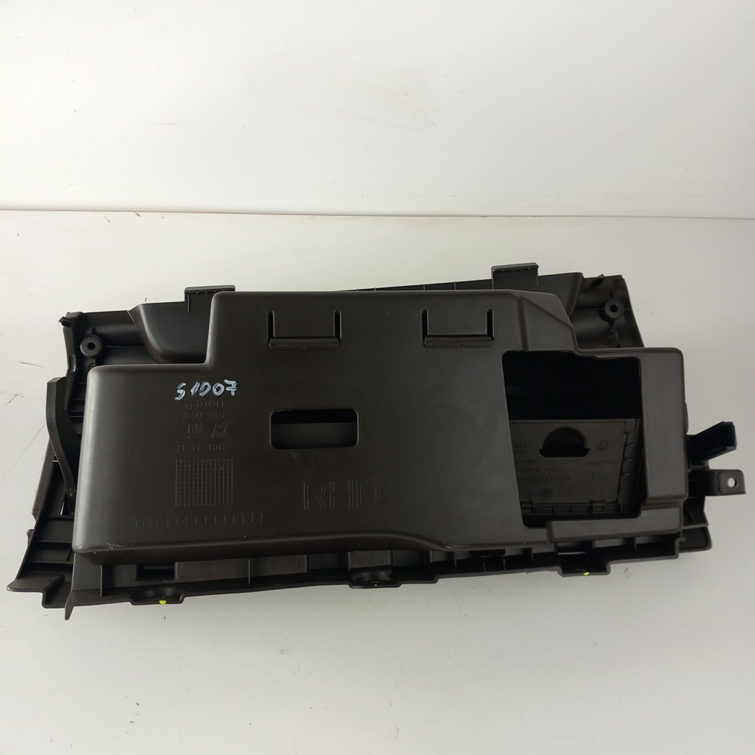 Жабка десен волан RHD  Opel Meriva B