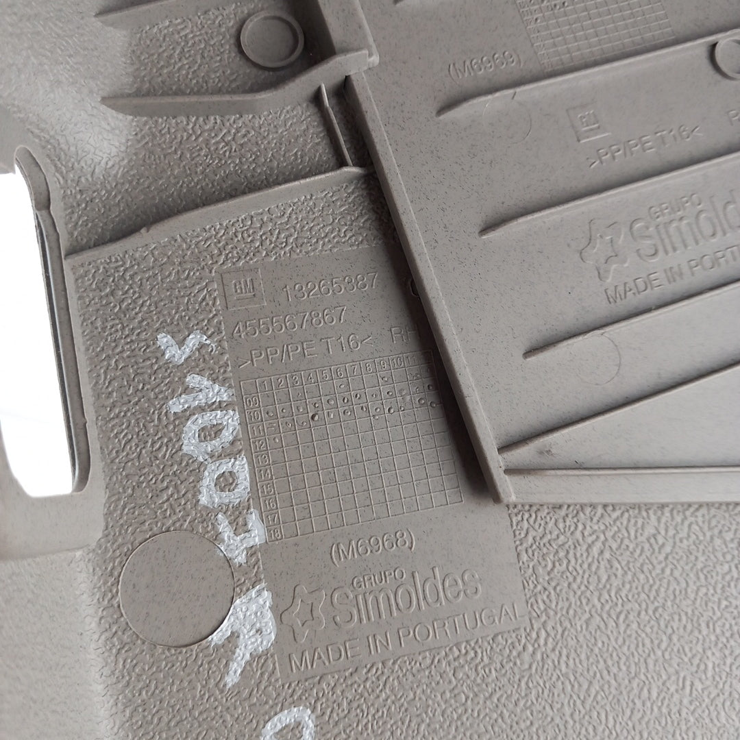 Кора средна колонка дясна горе светла Opel Meriva B