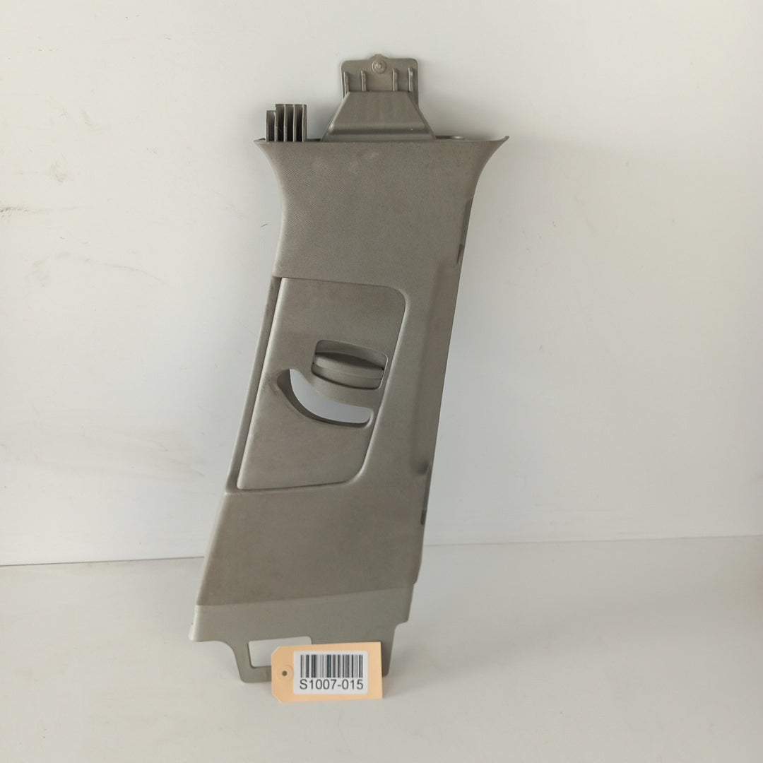 Кора средна колонка дясна горе светла Opel Meriva B