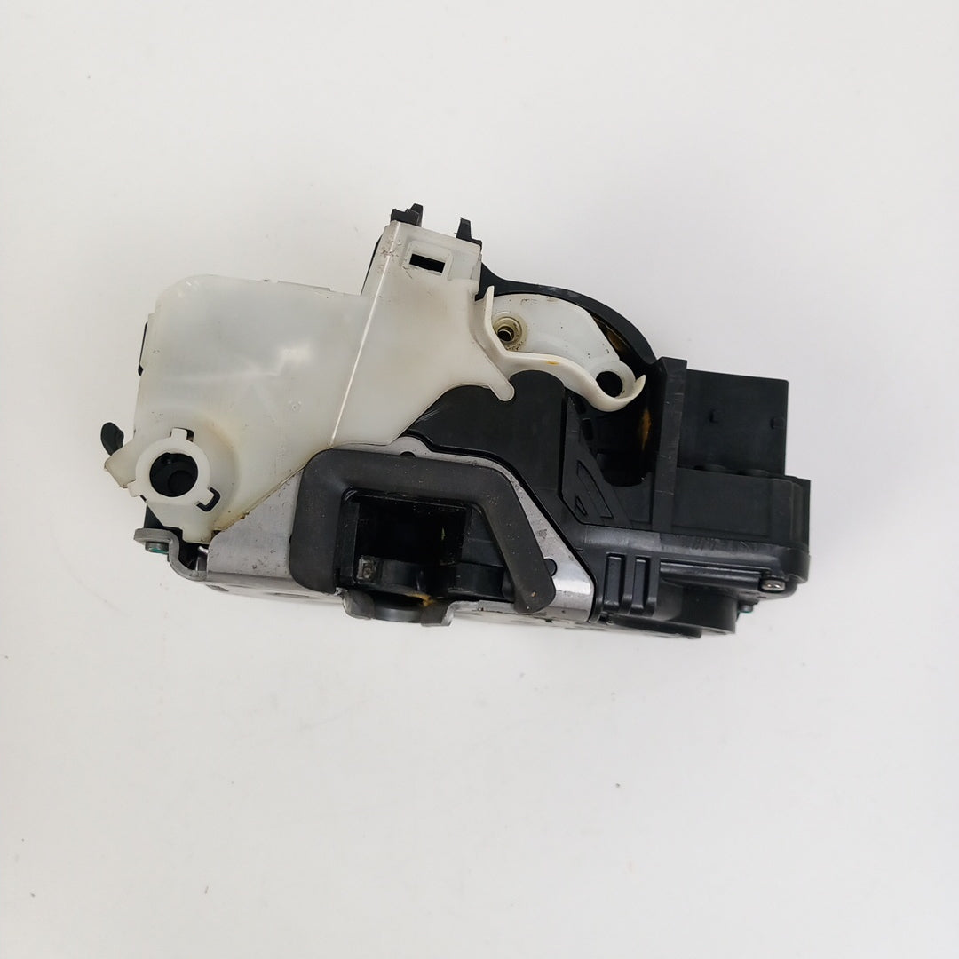 Брава за врата централно предна дясна KS RHD Opel Insignia A