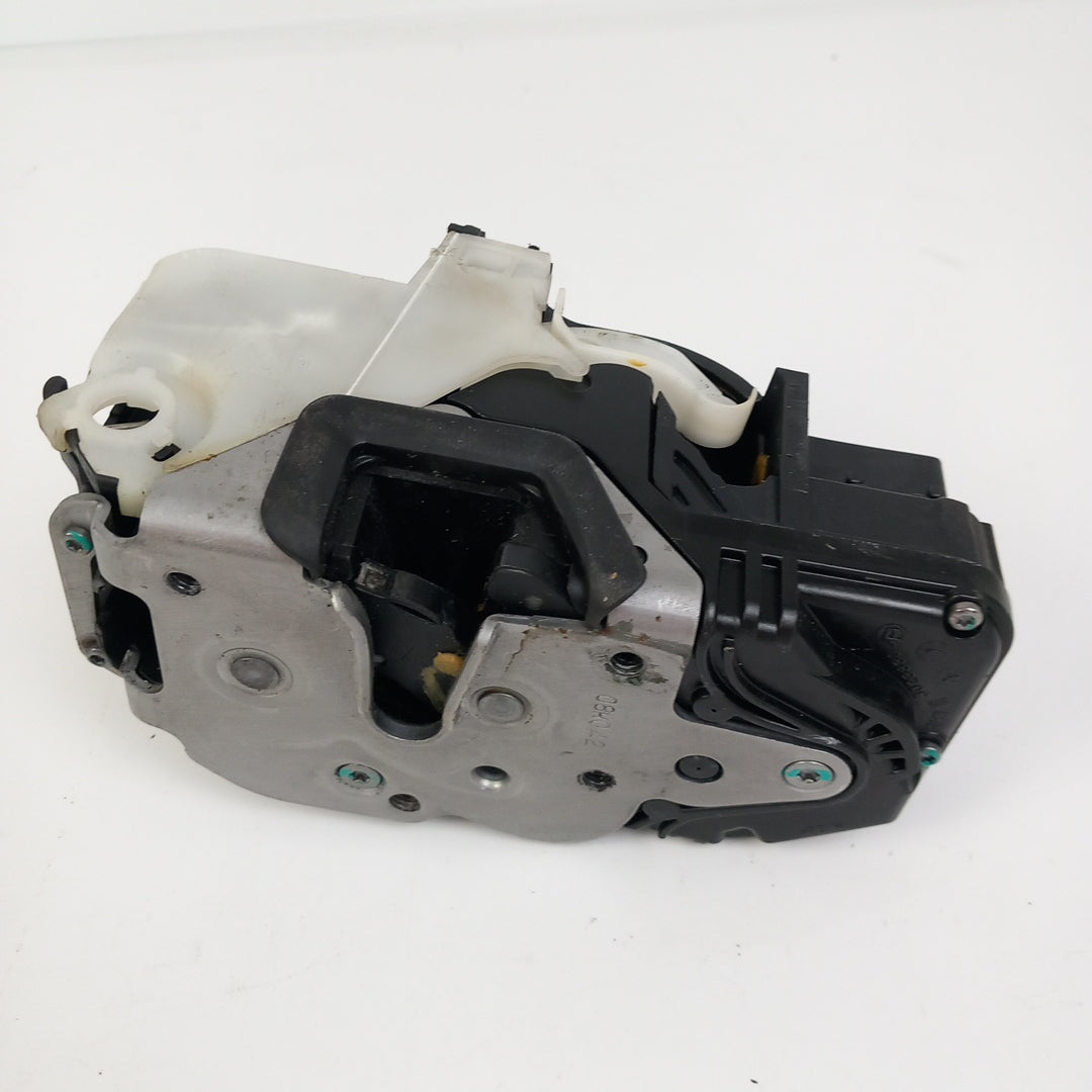 Брава за врата централно предна дясна KS RHD Opel Insignia A