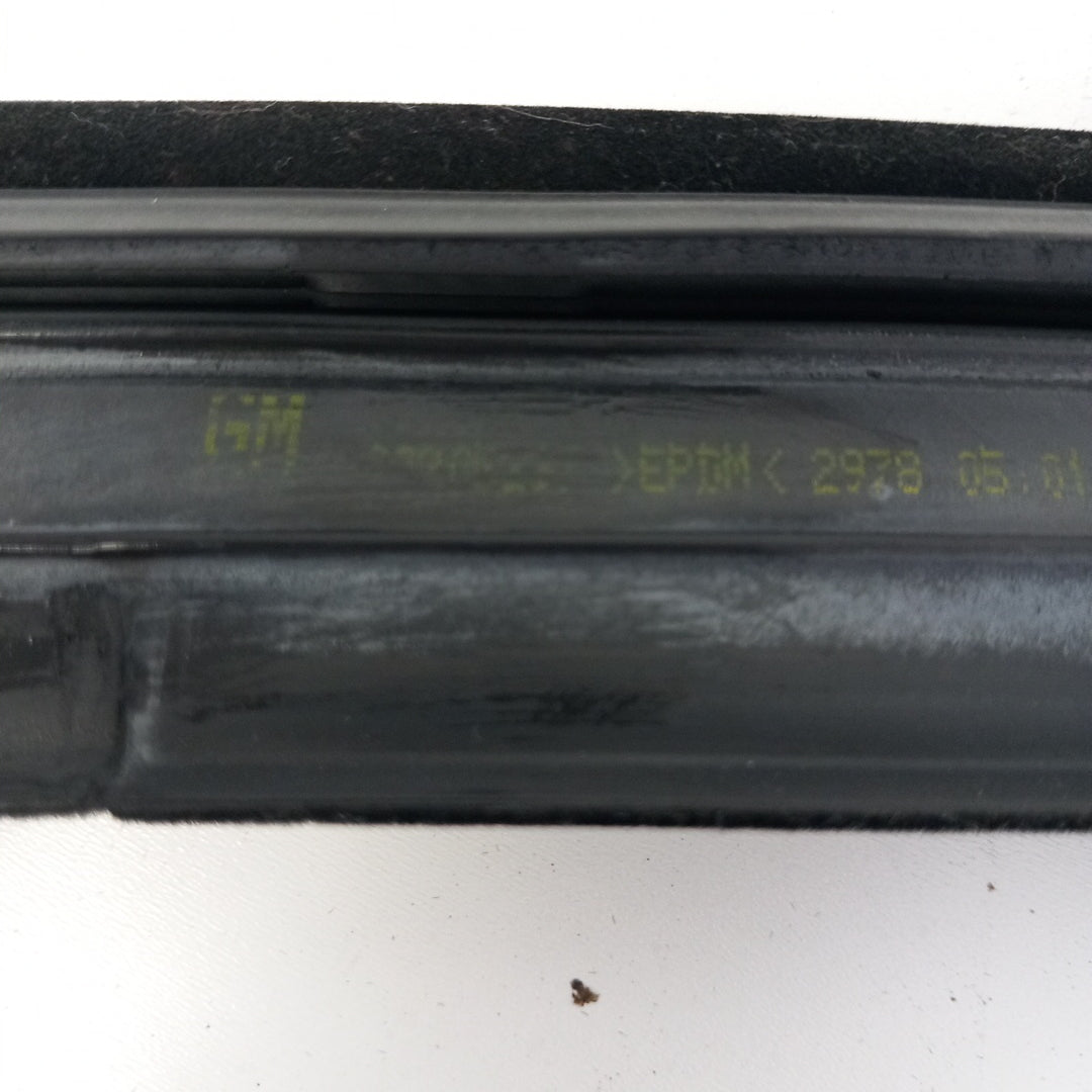 Уплътнение стъкло на врата предна лява Opel Insignia