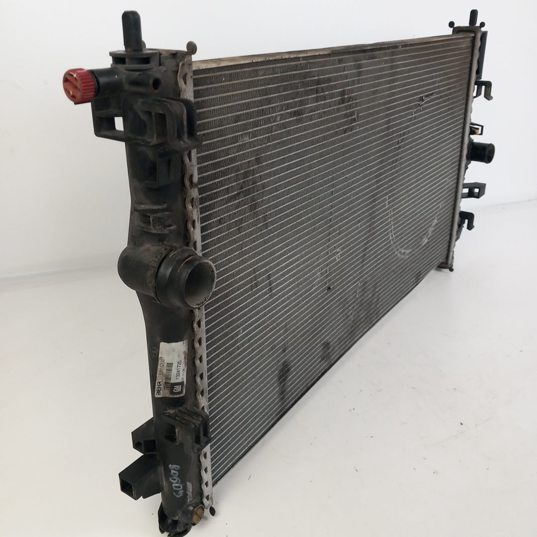 Радиатор воден Opel Insignia A 2,0 CDTI