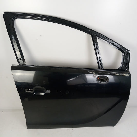 Врата предна дясна черен карбон 22C GAR Opel Meriva B