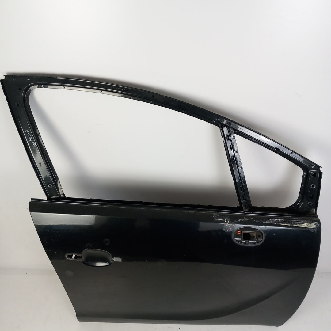 Врата предна дясна черен карбон 22C GAR Opel Meriva B