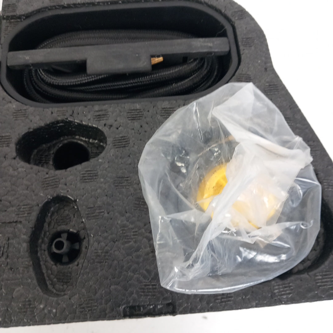 Кутия за инструменти комплект компресор за гуми Opel Meriva B