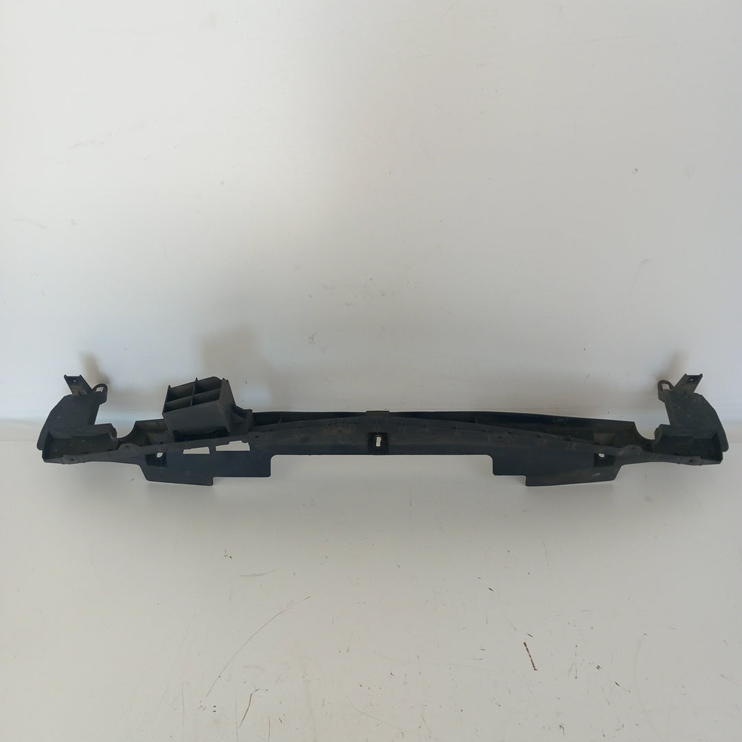 Държач броня преден среден Opel Meriva B