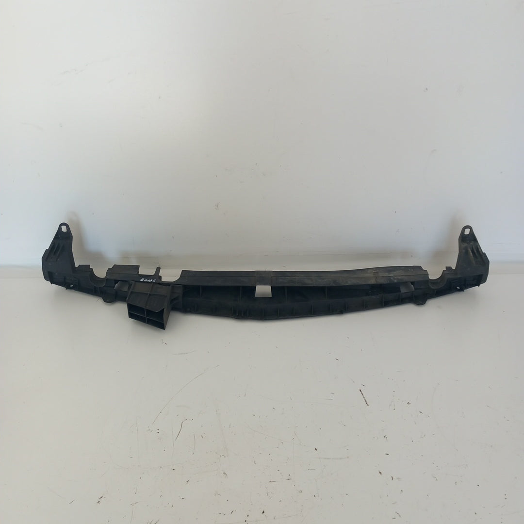 Държач броня преден среден Opel Meriva B