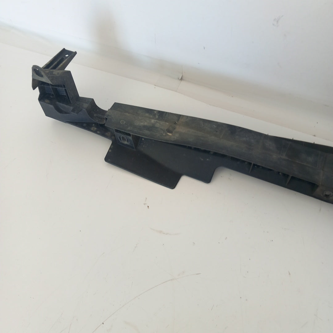 Държач броня преден среден Opel Meriva B