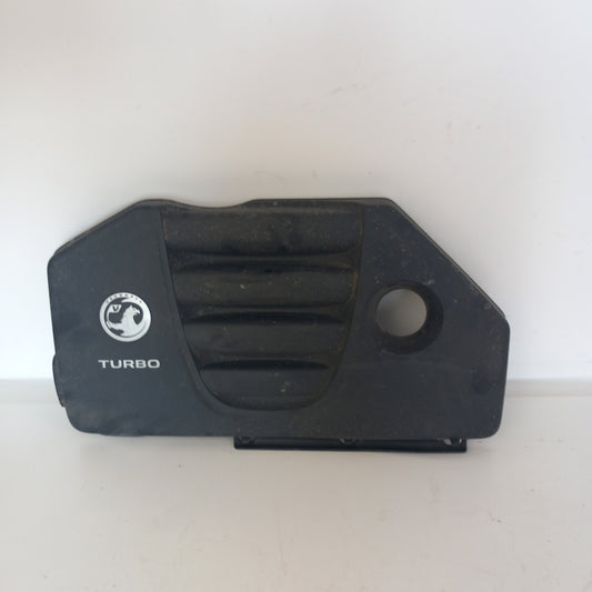 Капак двигател Opel Insignia A 2,0 Turbo