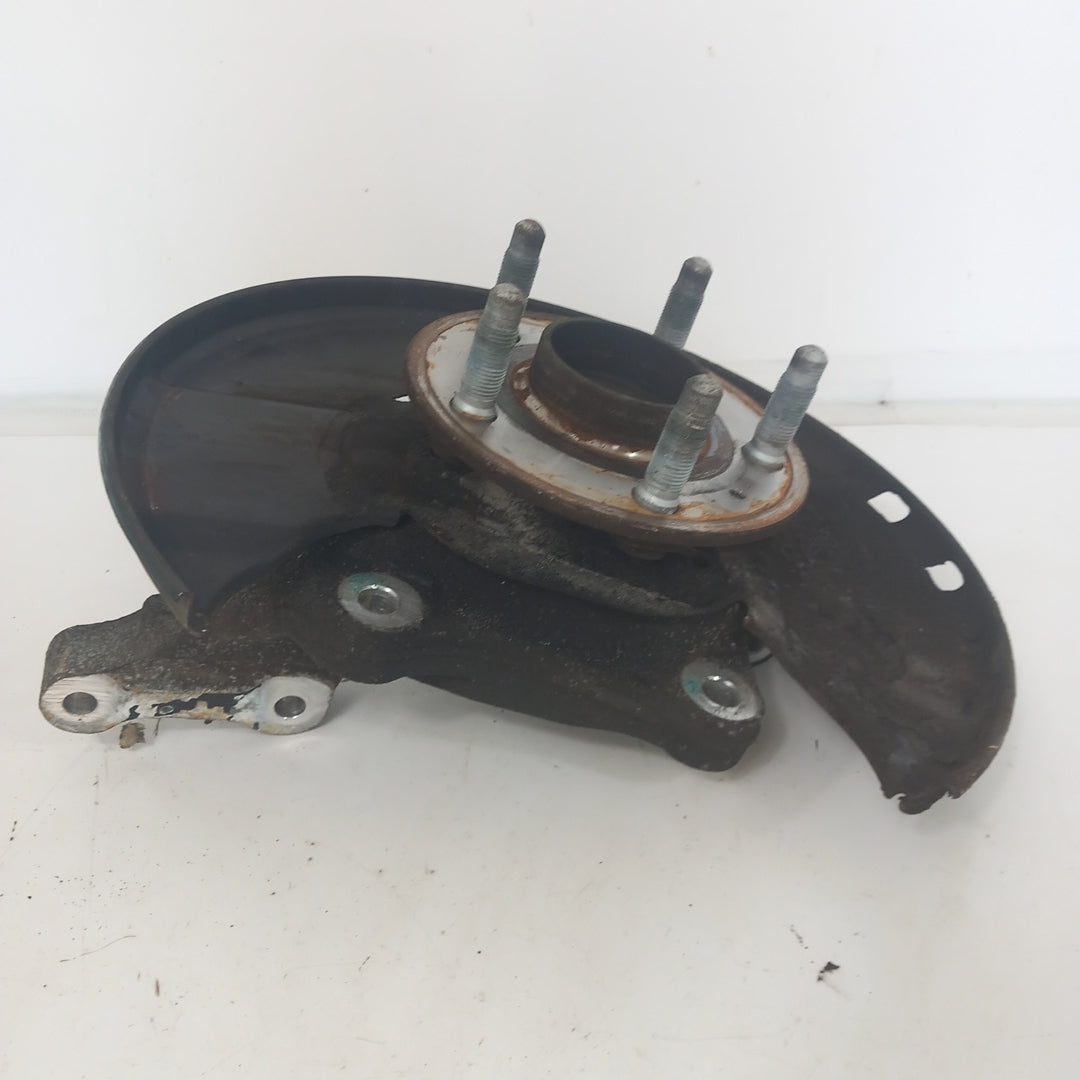 Главина шарнир предна лява Opel Insignia A