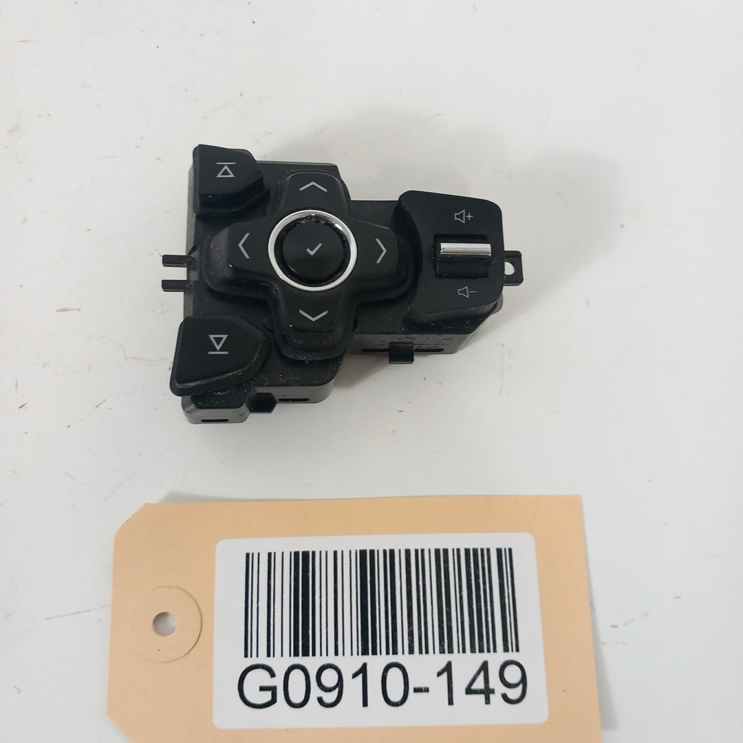 Бутони десни мултифункционален волан радио телефон сила звук Opel Insignia A Facelift