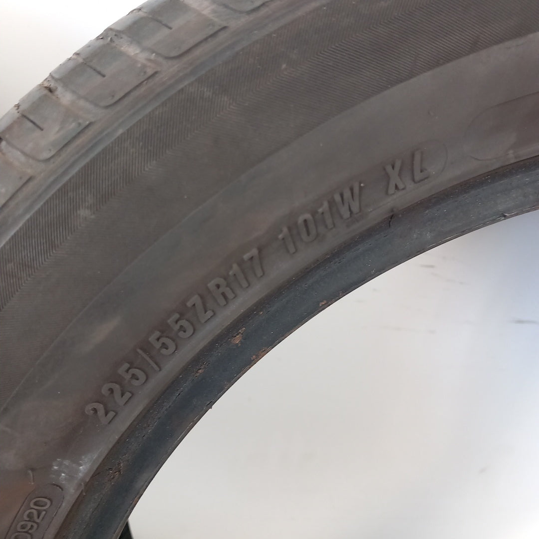 225/55ZR17 101W XL