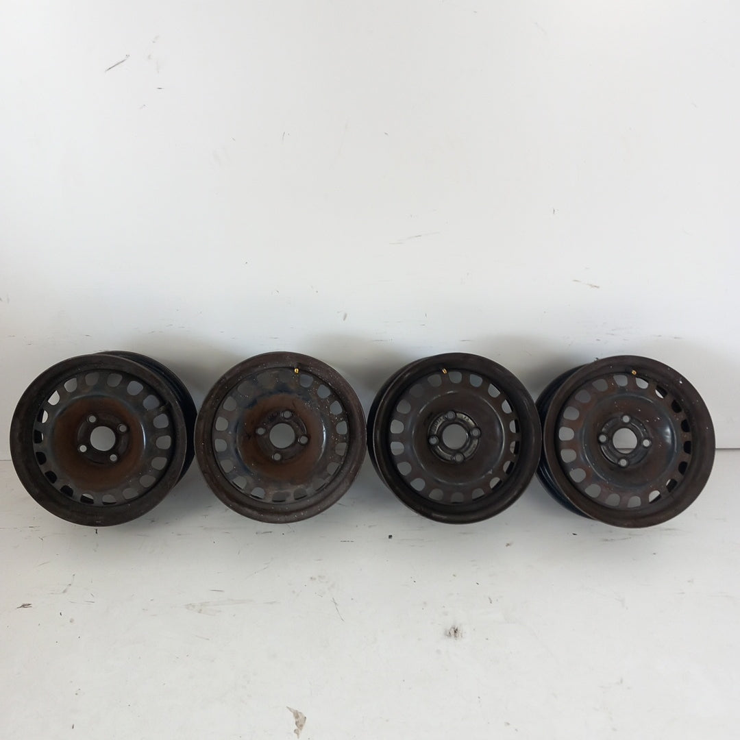 Комплект 14" цола оригинални стоманени джанти 5 1/2 J14H2 ET39 4x100 Opel Corsa D