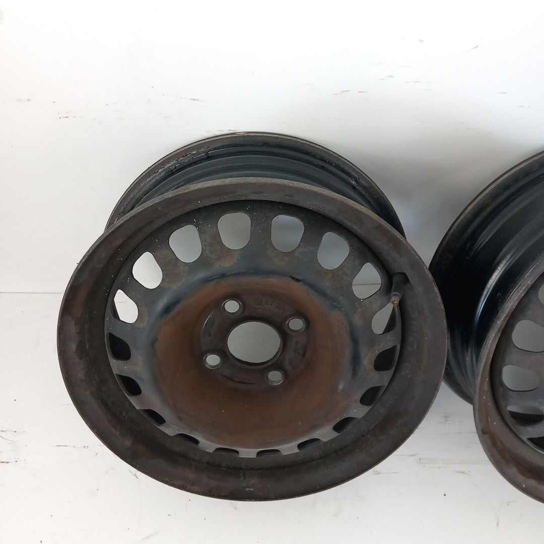 Комплект 14" цола оригинални стоманени джанти 5 1/2 J14H2 ET39 4x100 Opel Corsa D