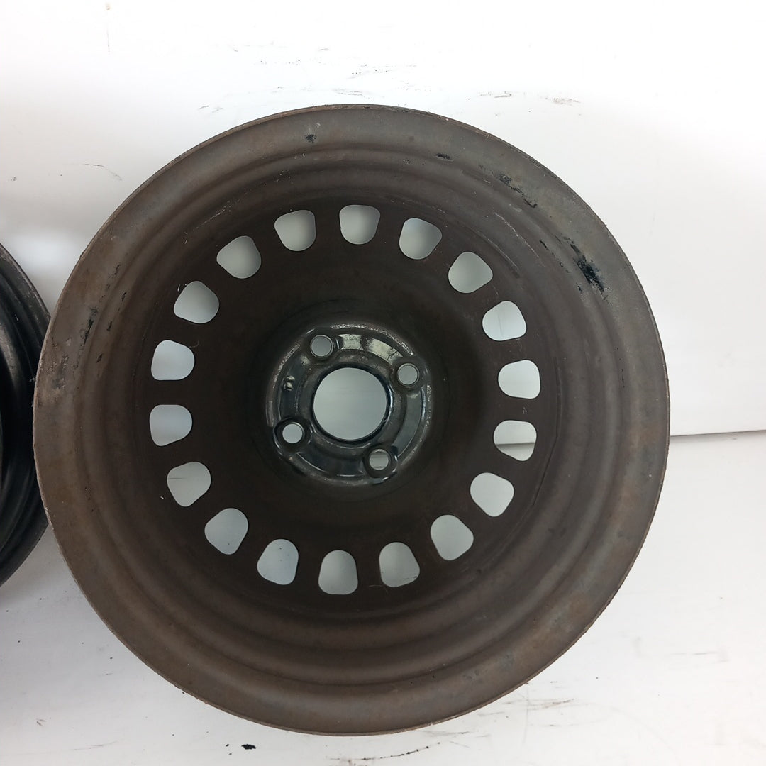 Комплект 14" цола оригинални стоманени джанти 5 1/2 J14H2 ET39 4x100 Opel Corsa D