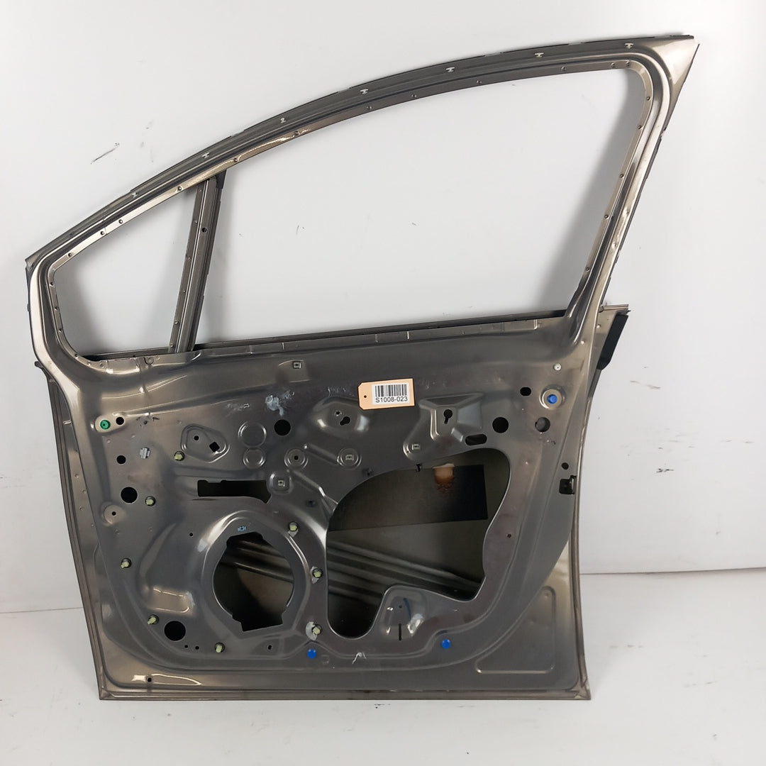 Врата предна дясна Z40W GJM кафяво Opel Meriva B