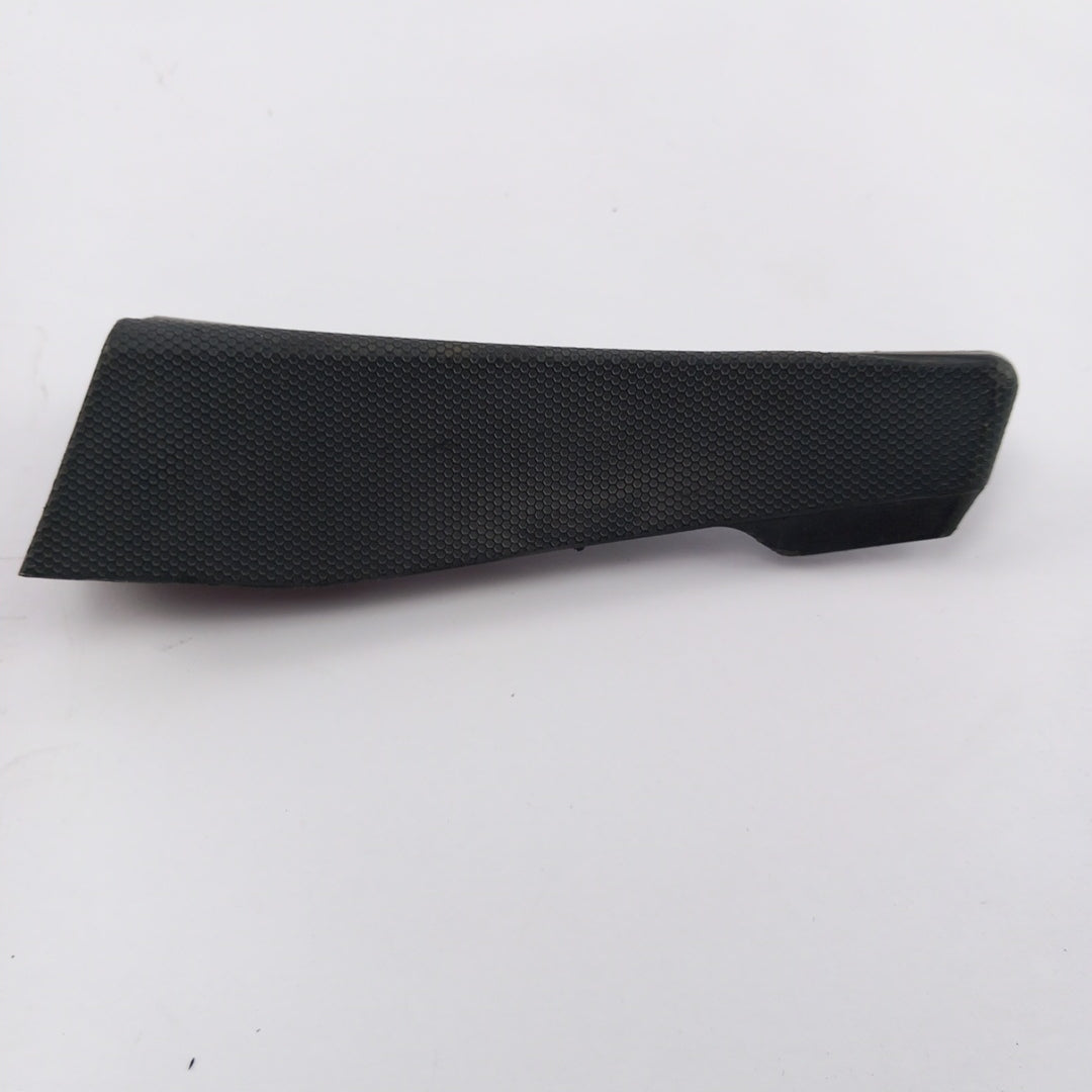 Лайстна пластмаса екстериор предна дясна Opel Meriva B